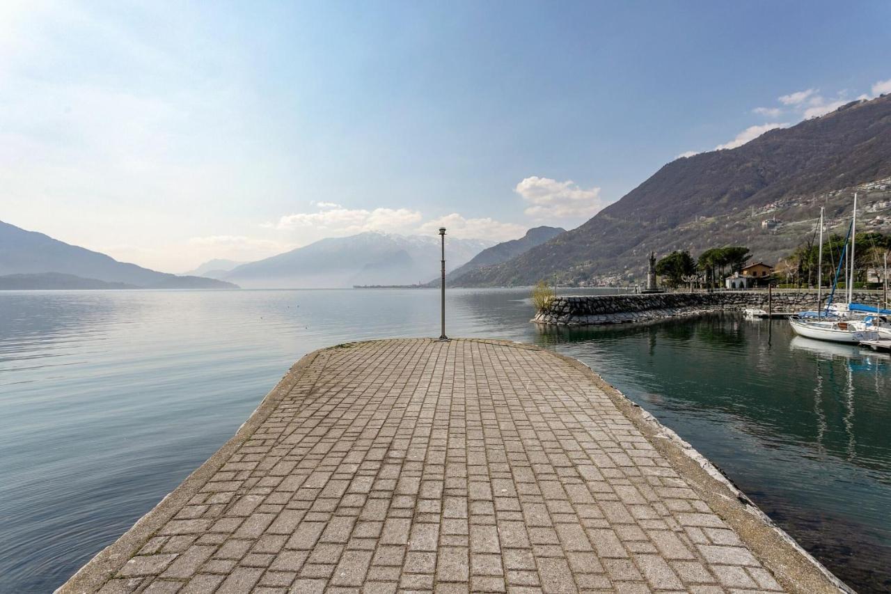 Yellow Lake View By Halldis Gera Lario Εξωτερικό φωτογραφία